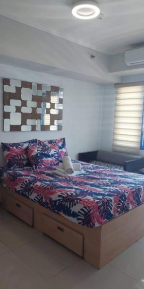Two Bedroom Condotel @ Sea Residences near MOA, Airport, PITX